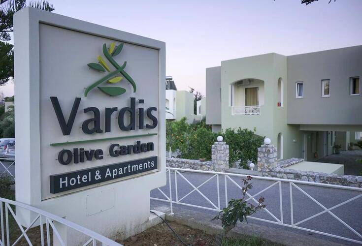 Vardis Olive Garden Hotel