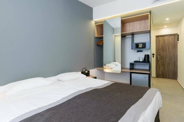 Renieris Hotel