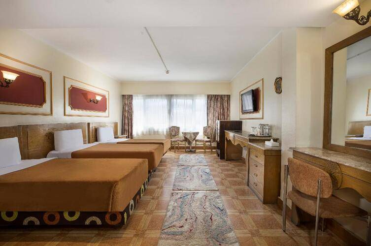 Kanzy Hotel