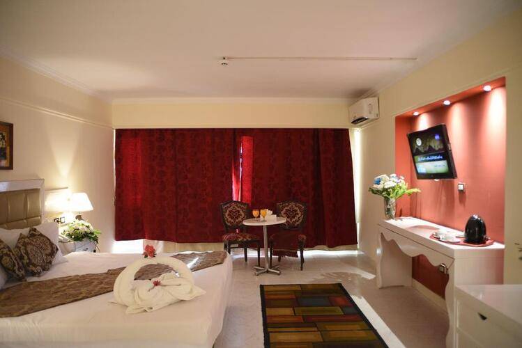 Kanzy Hotel