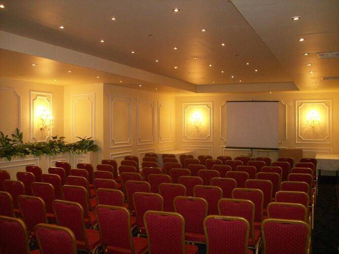 Kanzy Hotel