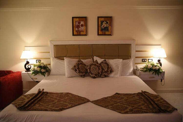 Kanzy Hotel