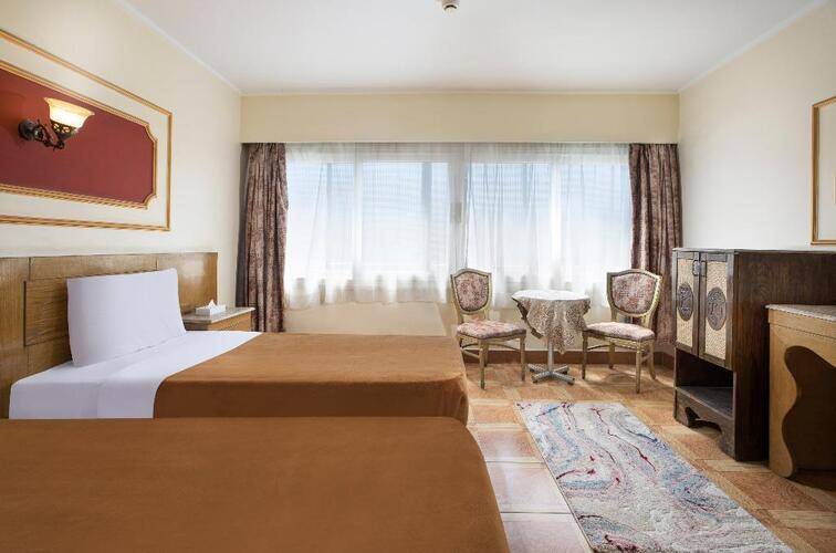 Kanzy Hotel