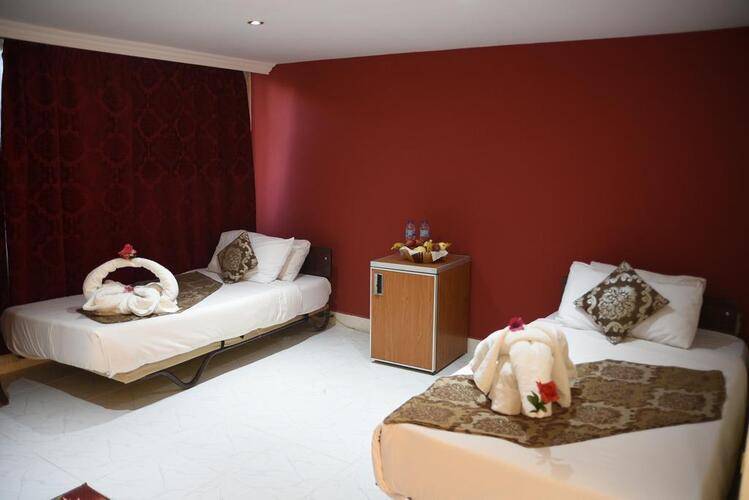 Kanzy Hotel