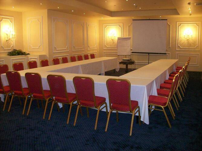 Kanzy Hotel