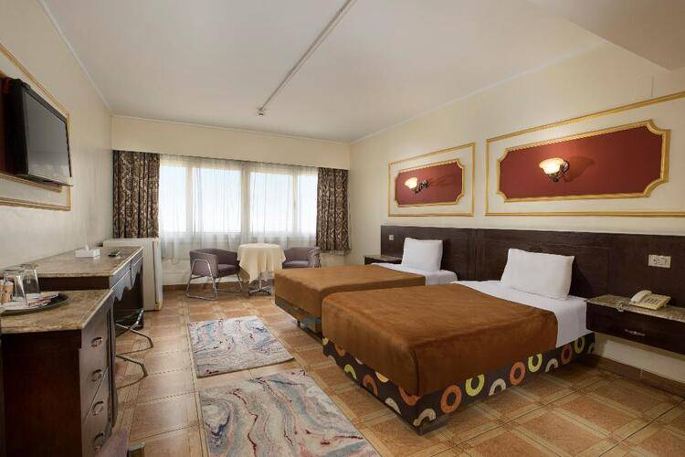 Kanzy Hotel