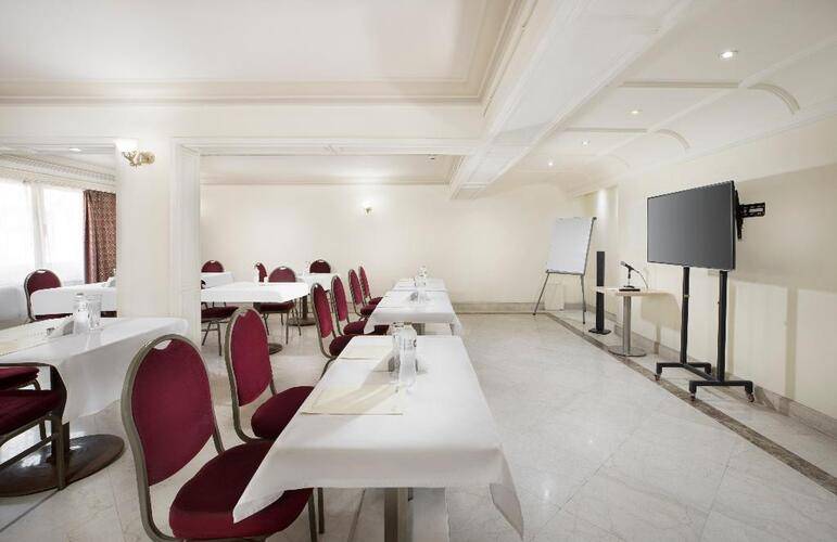 Kanzy Hotel
