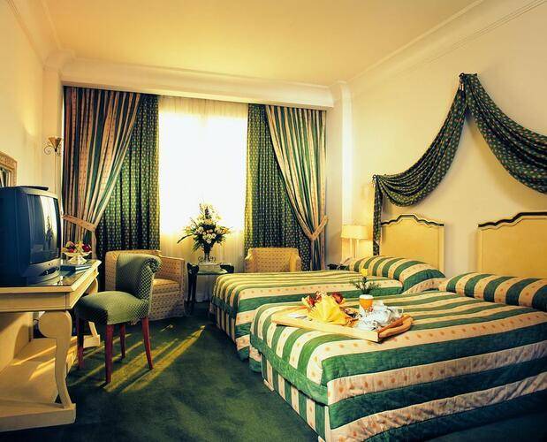 Sonesta Hotel Tower & Casino