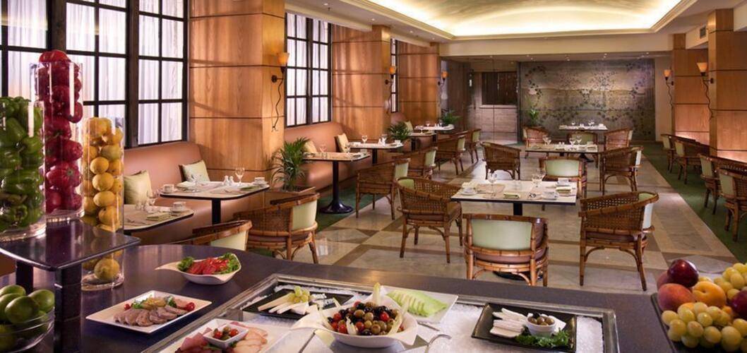 Sonesta Hotel Tower & Casino