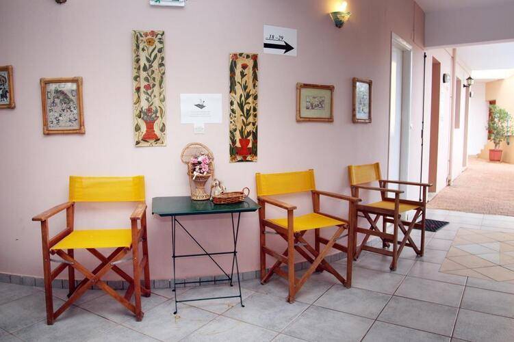 Romantica Hotel Apartments