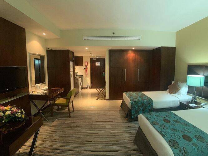 Phoenix Plaza Hotel Apartments