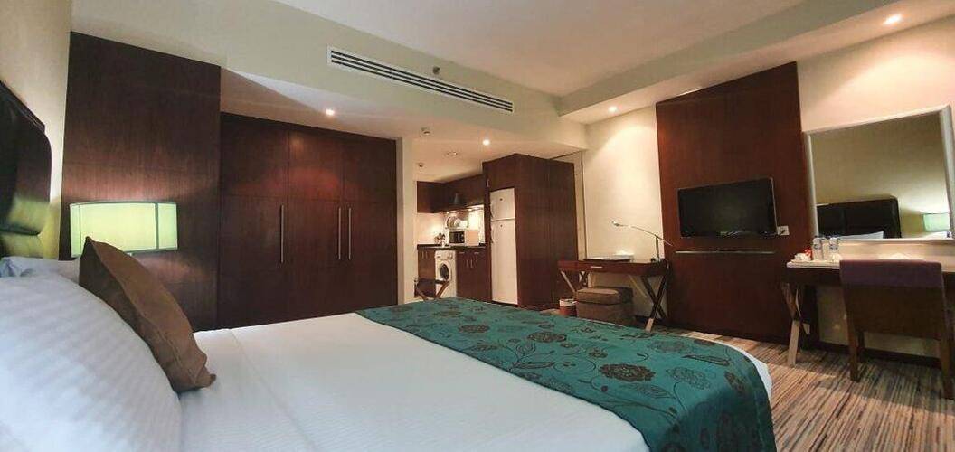 Phoenix Plaza Hotel Apartments