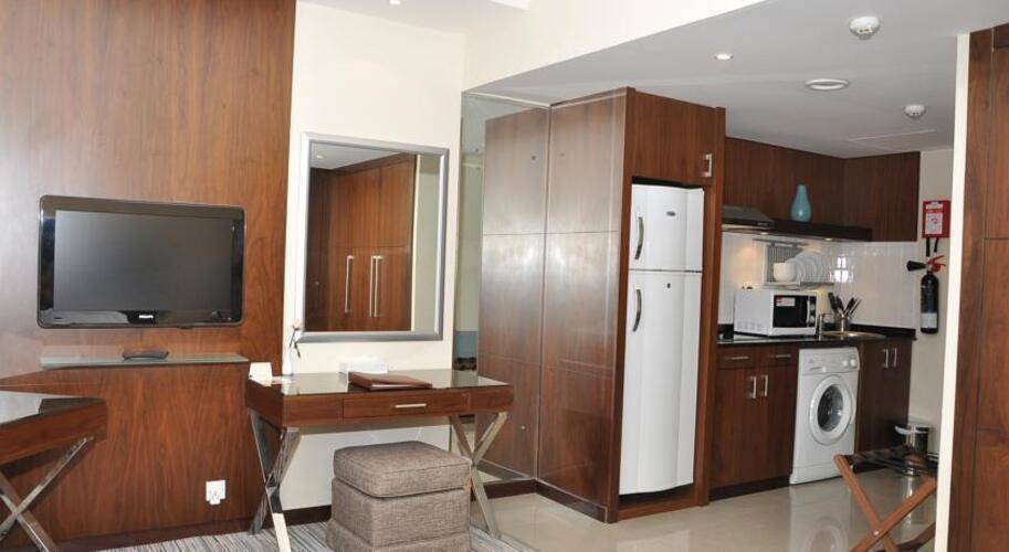 Phoenix Plaza Hotel Apartments