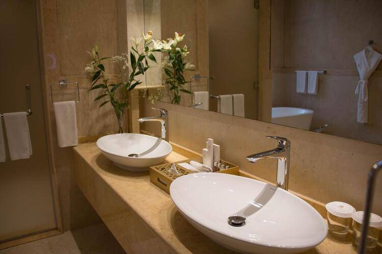 Western Hotel - Madinat Zayed