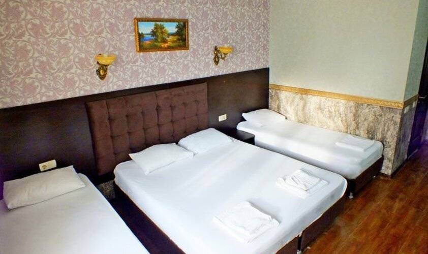 Отель Леонидас