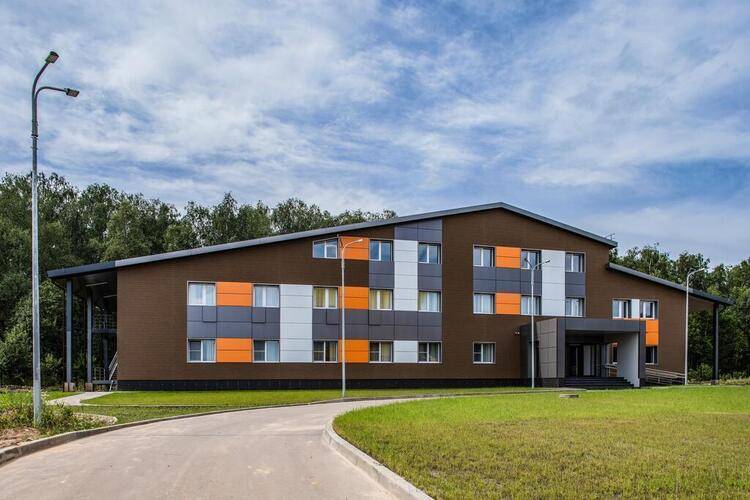 Отель Freezone Inn (Фризон Инн)
