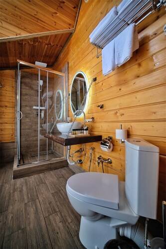 Allure Lodge