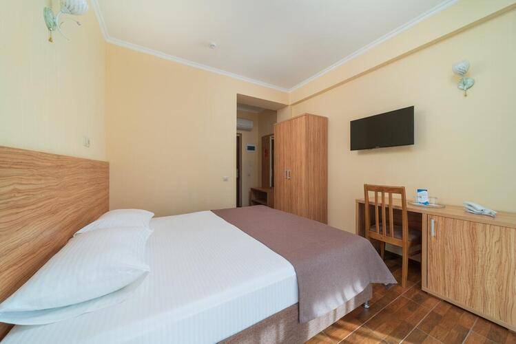 Room Hotel