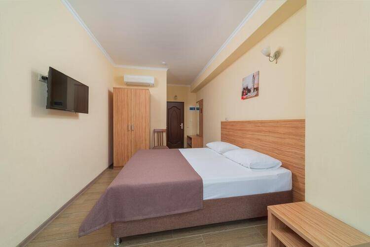 Room Hotel