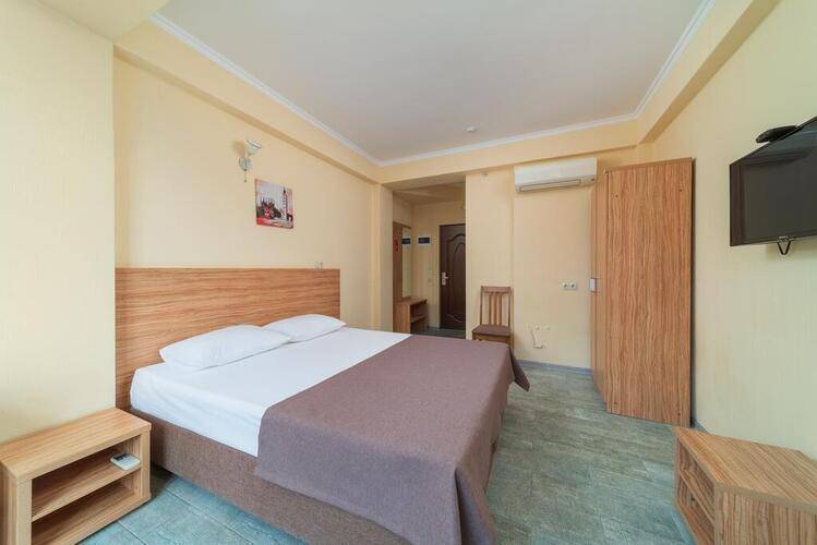 Room Hotel