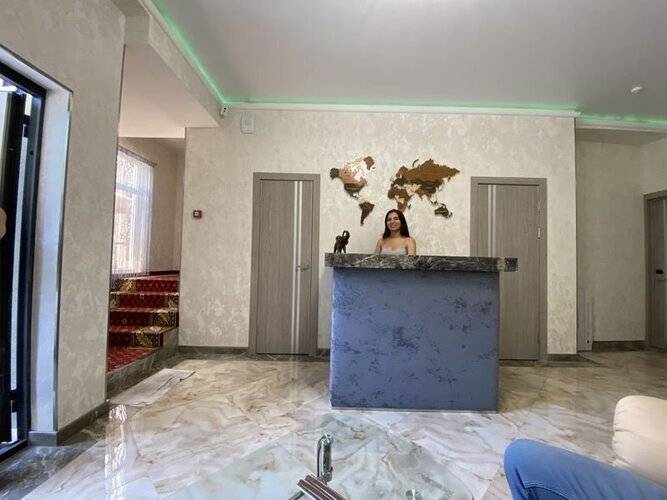 Отель Маро