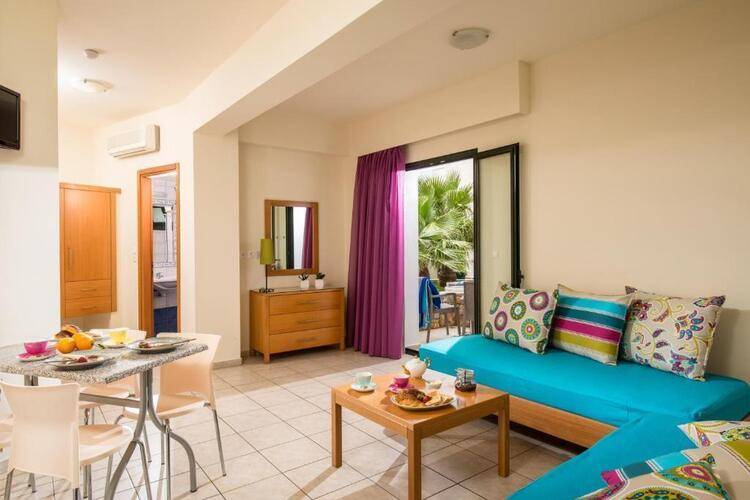 Kristalli Hotel Apartments
