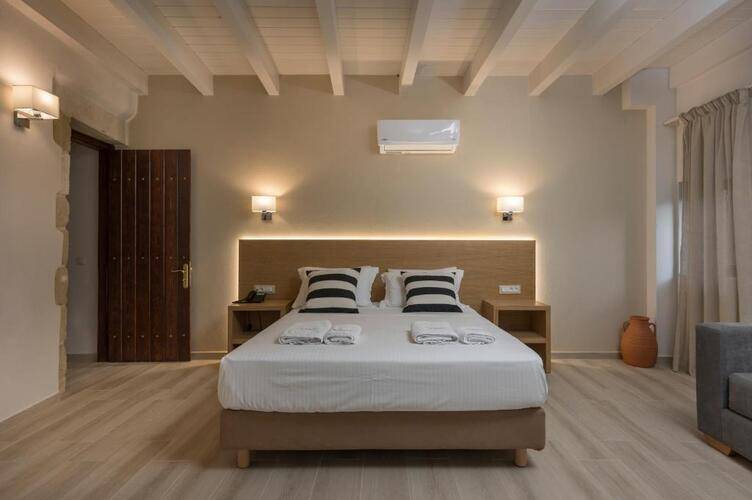 Spilia Village Hotel