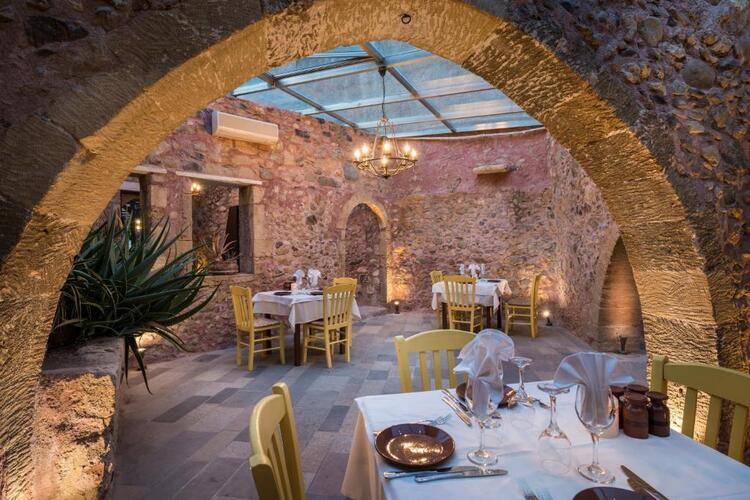 Spilia Village Hotel