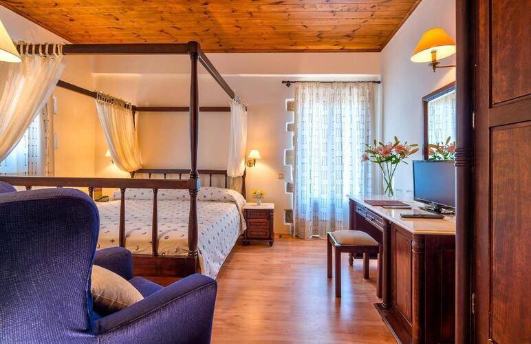 Spilia Village Hotel