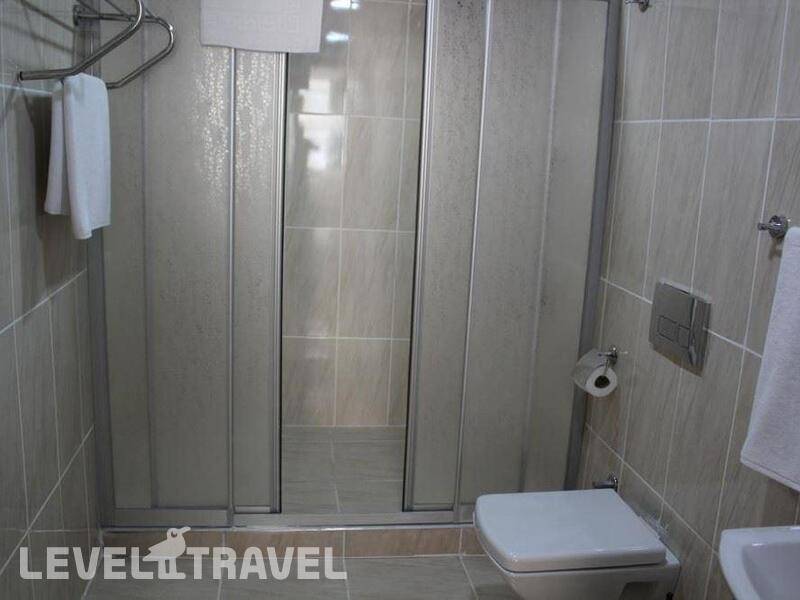 Фотография Gorur Hotel