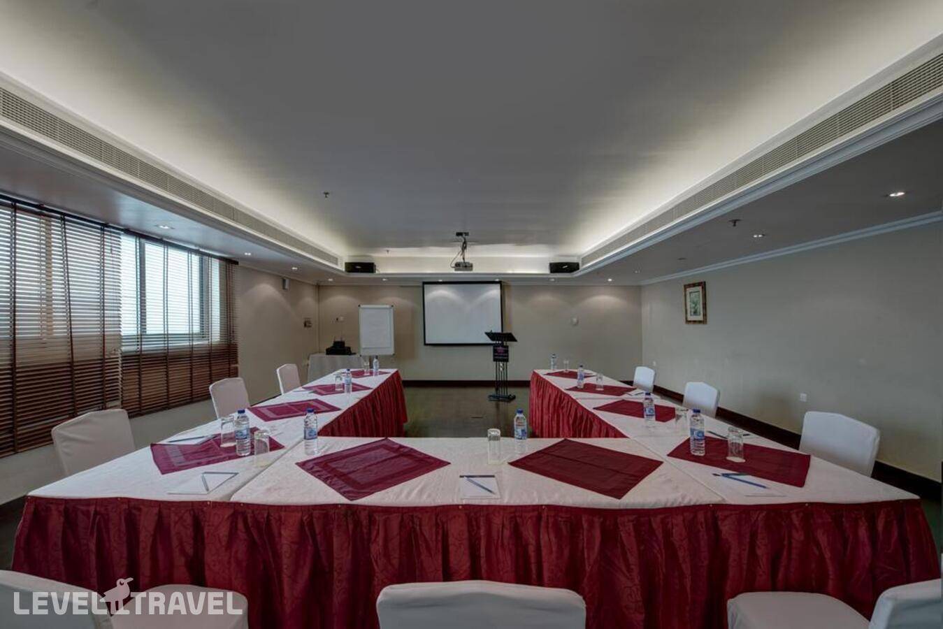 фотографии отеля Howard Johnson Plaza By Wyndham Dubai в ОАЭ(Дейра) - фото №25