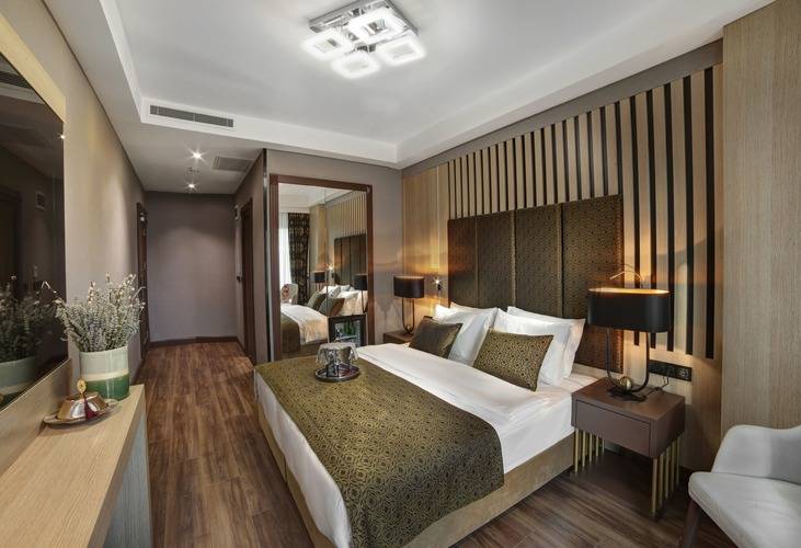 Pell Palace Hotel & Spa