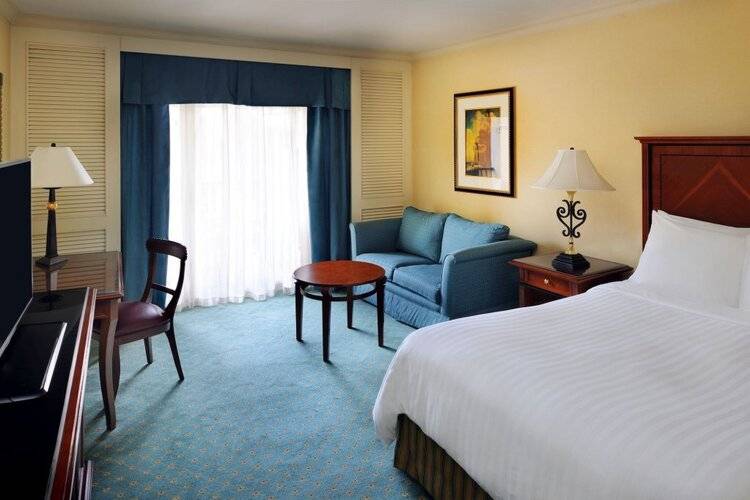 Cairo Marriott Hotel & Omar Khayyam Casino