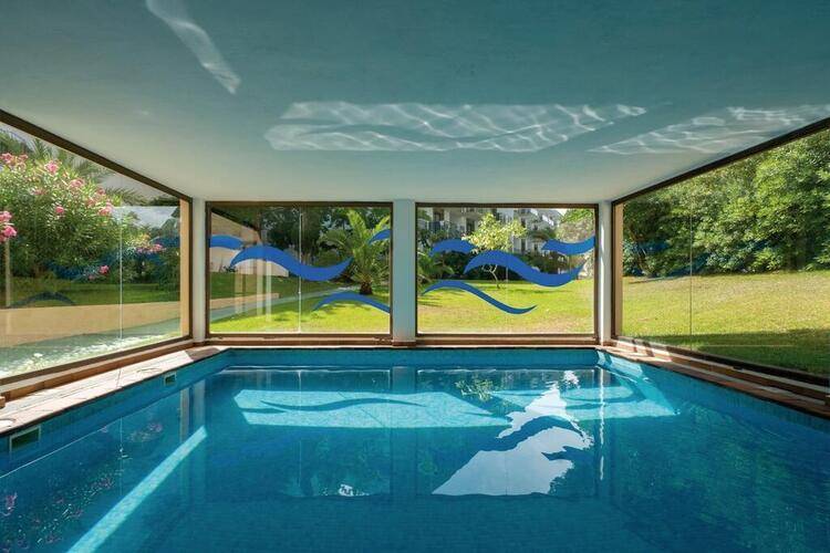 Guya Wave Hotel