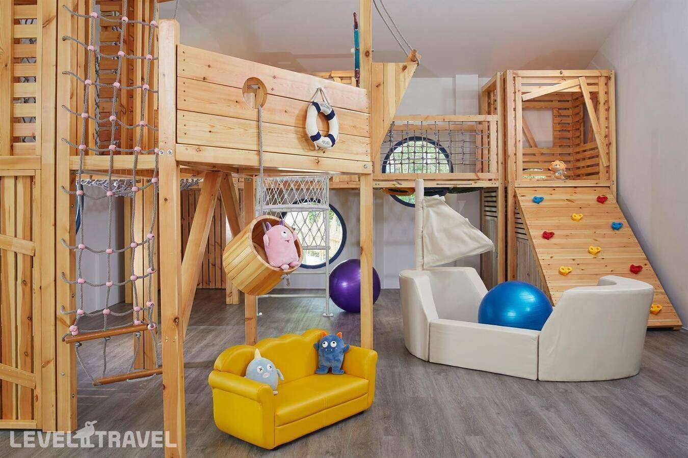 фотографии отеля Le Meridien Maldives Resort & Spa в Мальдивы(Лавиани Атолл) - фото №18