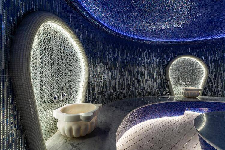 Kravt Nevsky Hotel and Spa