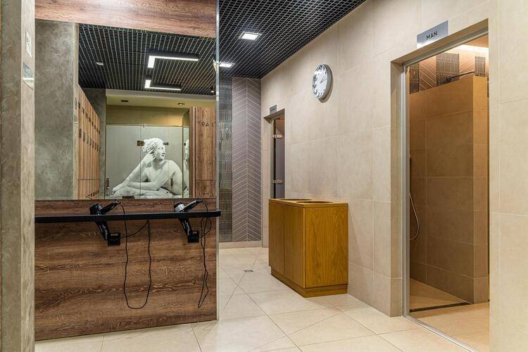 Kravt Nevsky Hotel and Spa