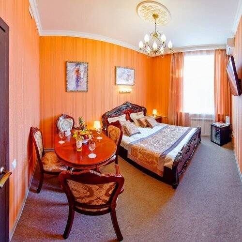 Отель Голден Пэлас (Golden Palace Hotel)