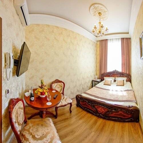 Отель Голден Пэлас (Golden Palace Hotel)