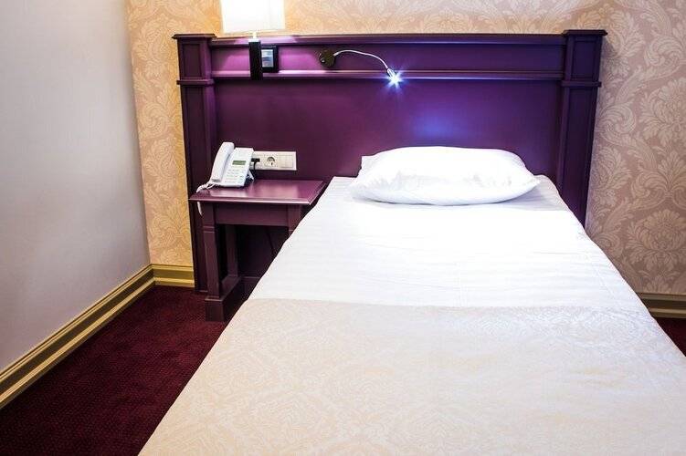 Отель Бридж (The Bridge Hotel)