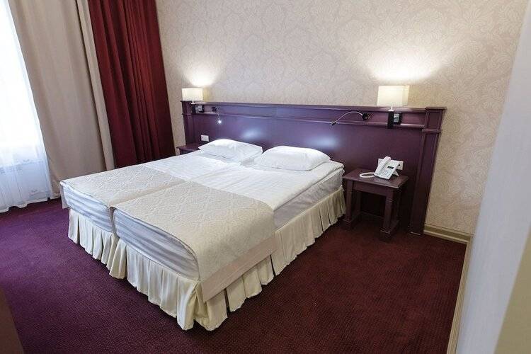 Отель Бридж (The Bridge Hotel)
