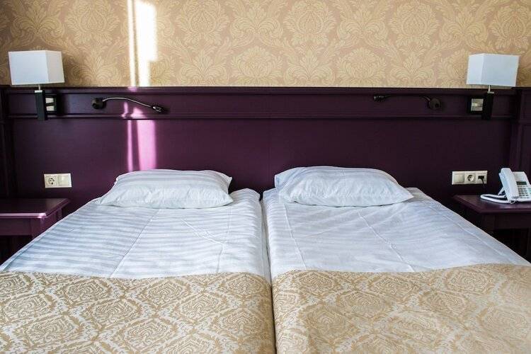 Отель Бридж (The Bridge Hotel)