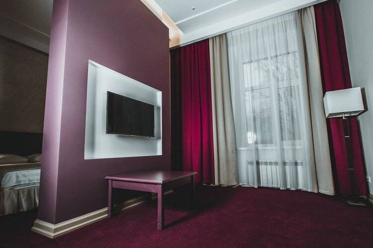 Отель Бридж (The Bridge Hotel)