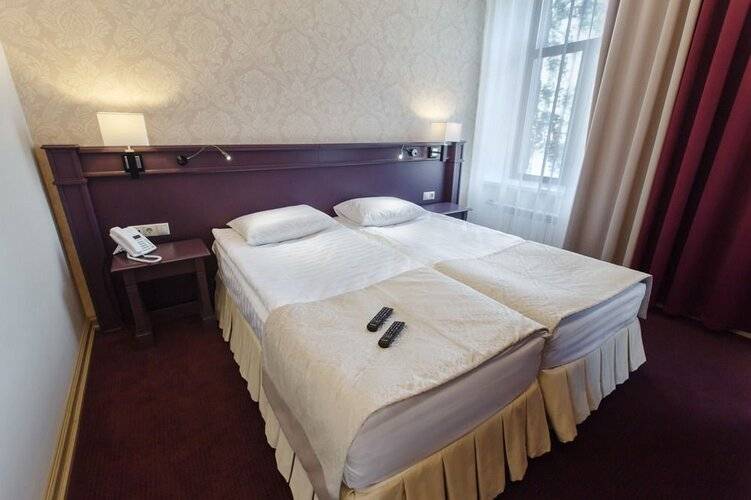 Отель Бридж (The Bridge Hotel)