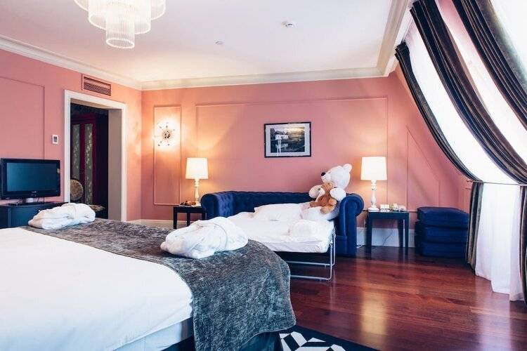 DOM Boutique Hotel
