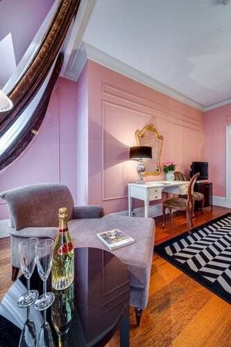 DOM Boutique Hotel