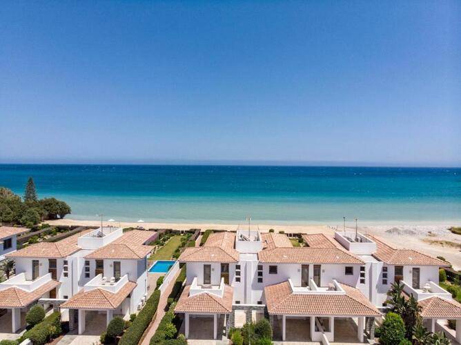 Atlantis Gardens Apartments & Villas