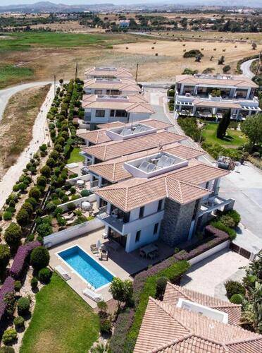 Atlantis Gardens Apartments & Villas