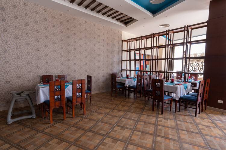 Parrotel Lagoon Waterpark Resort