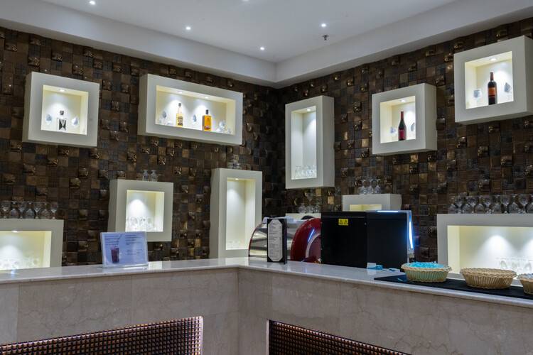 Parrotel Lagoon Waterpark Resort